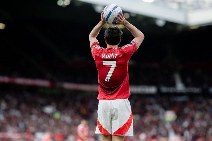 阿斯顿维拉今夜回应争议,志在欧冠名次提升,球迷炸锅,年轻球员得到机会的简单介绍 阿斯顿维拉今夜回应争议,志在欧冠名次提升,球迷炸锅,年轻球员得到机会的简单介绍