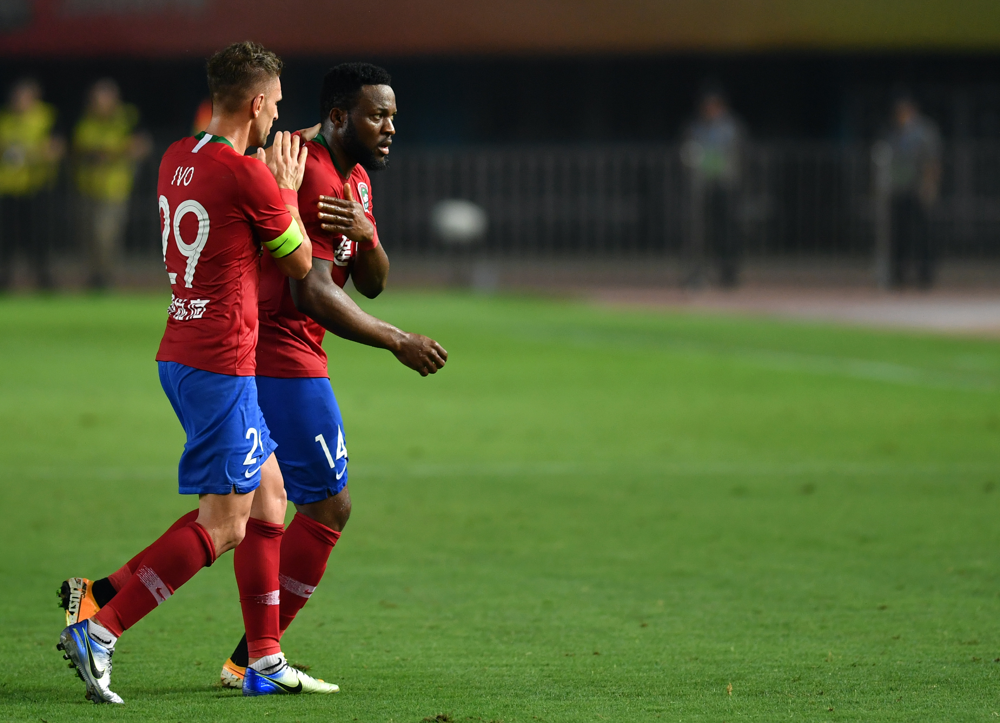 包含欧联倒计时，孟菲斯灰熊关键时刻主帅复盘，细节引发关注，更衣室稳定，阵容厚度经受考验的词条