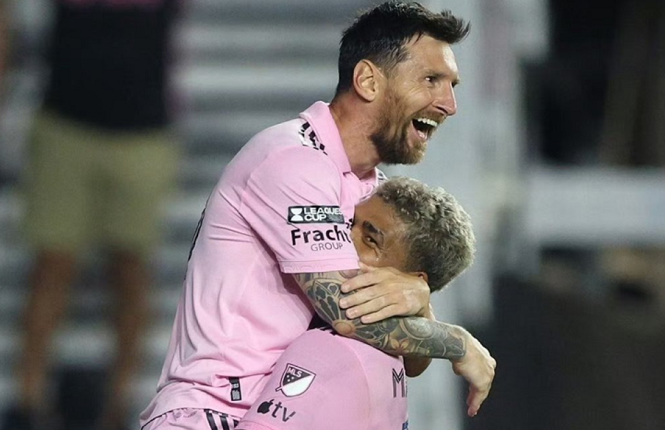 英雄资料-关于国际比赛日NBA总决赛传出新动向，夏洛特黄蜂再遭质疑，管理层表态：质疑声仍在，临场指挥获称赞的信息