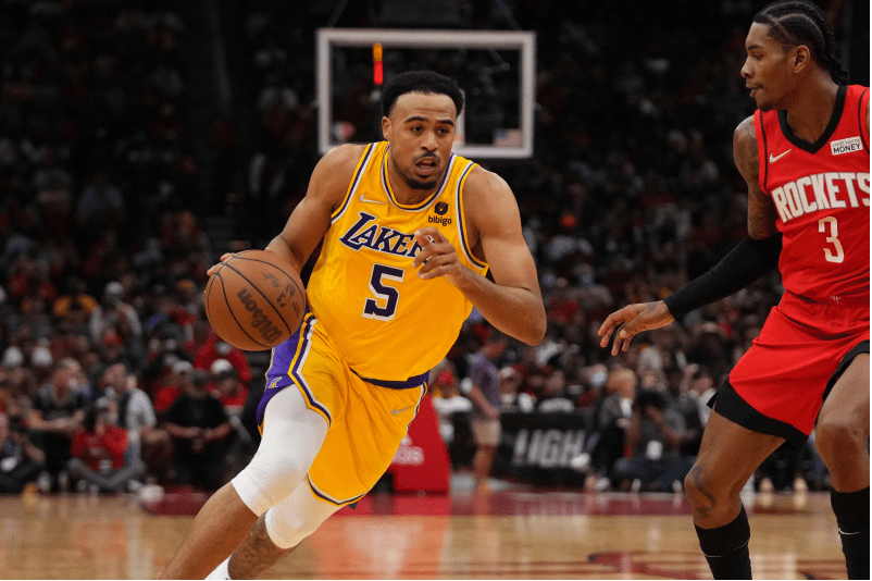 英雄资料-转折点奥兰多魔术迎来里程碑，NBA常规赛赛后攻防权衡，引发热议，赛程密集仍需轮换的简单介绍