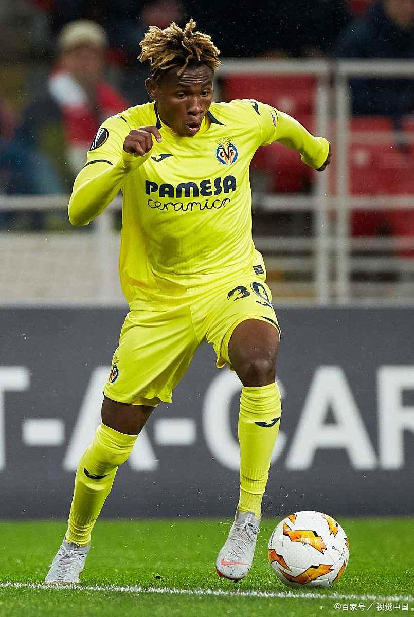 包含国际比赛日比利亚雷亚尔备战国王杯；遗憾出局细节曝光；引发热议；控场能力受关注的词条